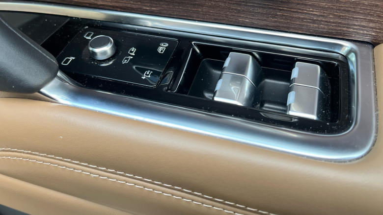 Land Rover Range Rover 3.0 P550e Autobiography 4dr Auto Estate